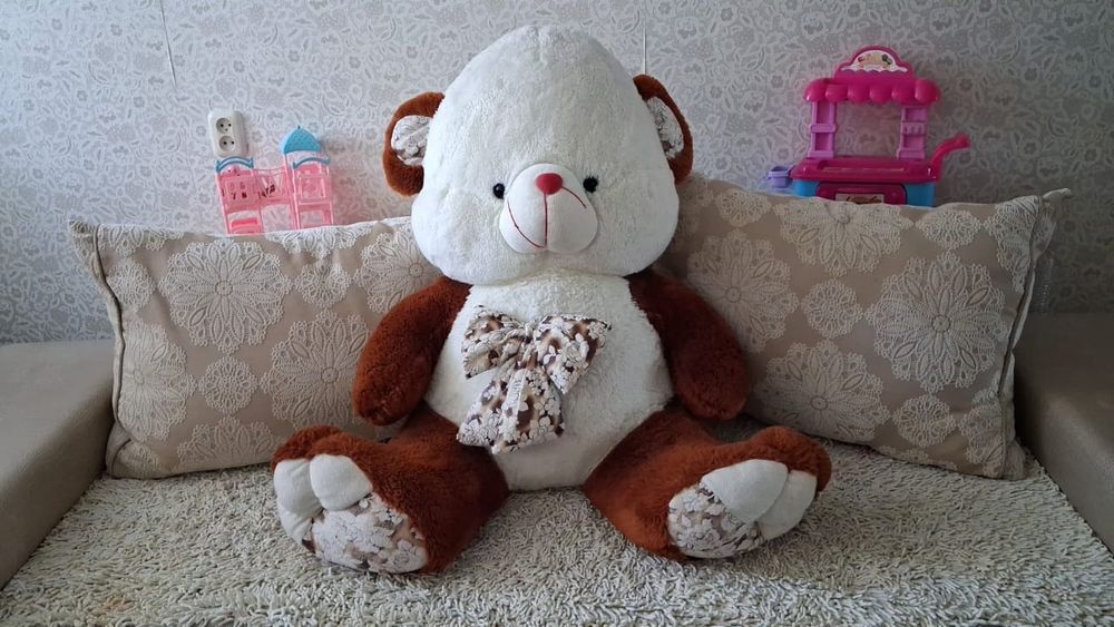 Игрушка медведь большой