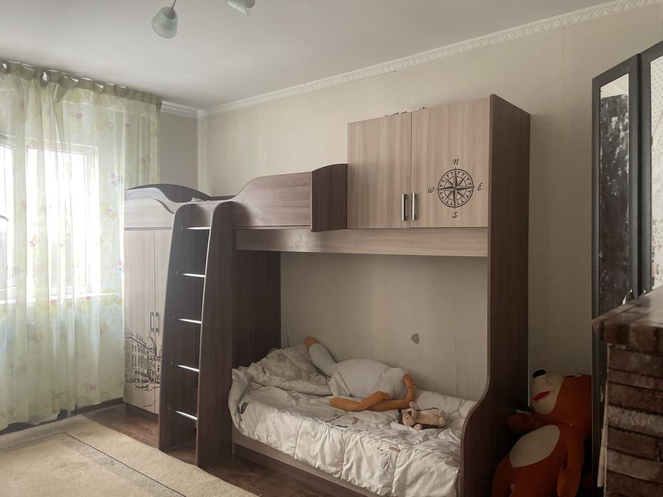 Продам кровать двух ярксную