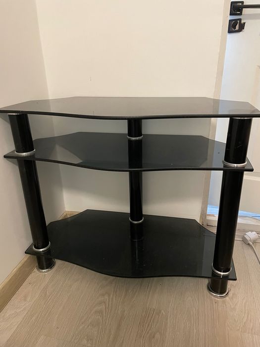 столик под телевизор