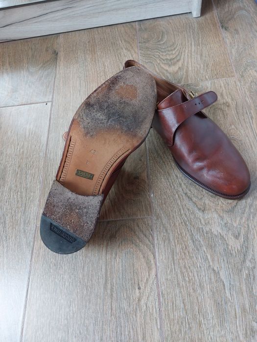 Vând pantofi barbati