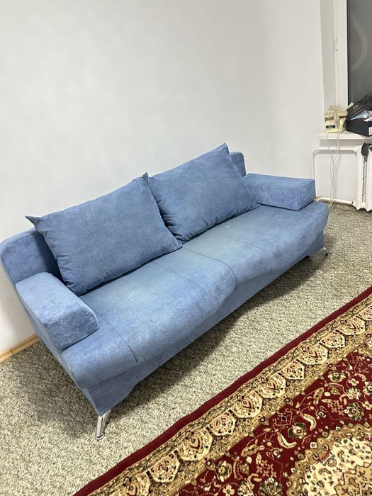 Продам Диван 10.000тг