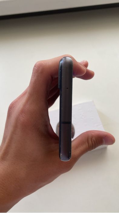 Samsung s21 fe в отличном состоянии