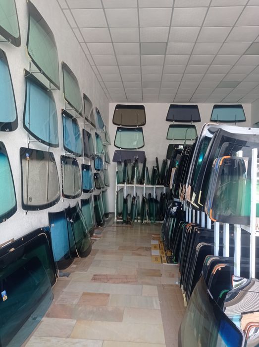 Лобовое ойналар сотилади