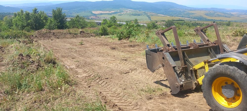 Услуги с 20тона багер, комб.багер ,мини багери и  четриосни самосвали
