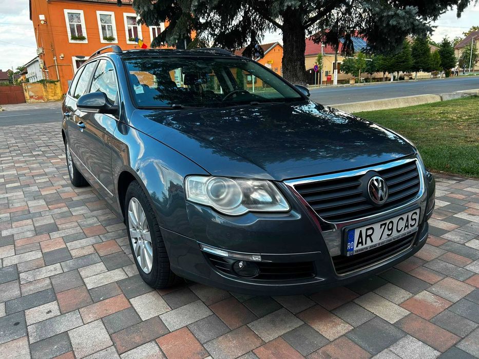 VOLKSWAGEN Passat 2010