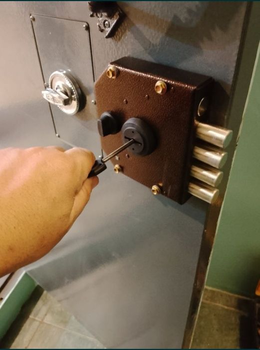 Установка,вскрытие,замена