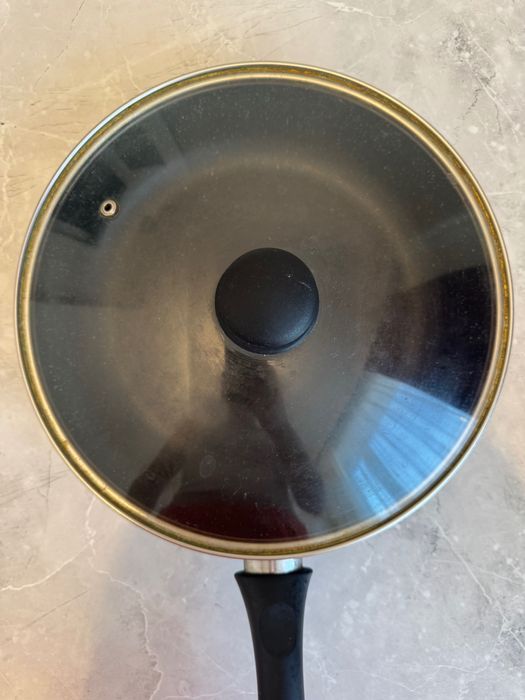 Посуды (сковородка)