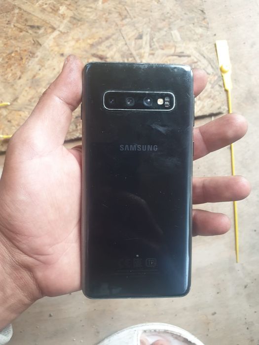 Самсунг S 10 продам или обмен