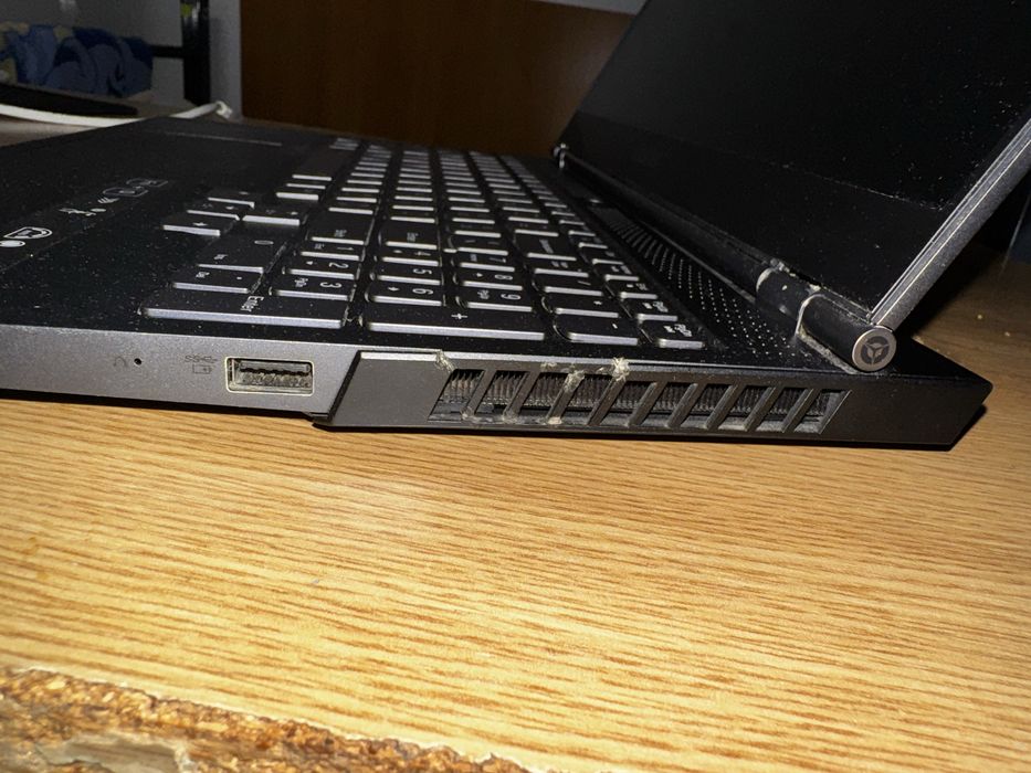 Vand laptop Lenovo Legion 7