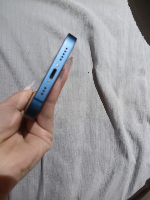 iPhone 13 2023года 128Г