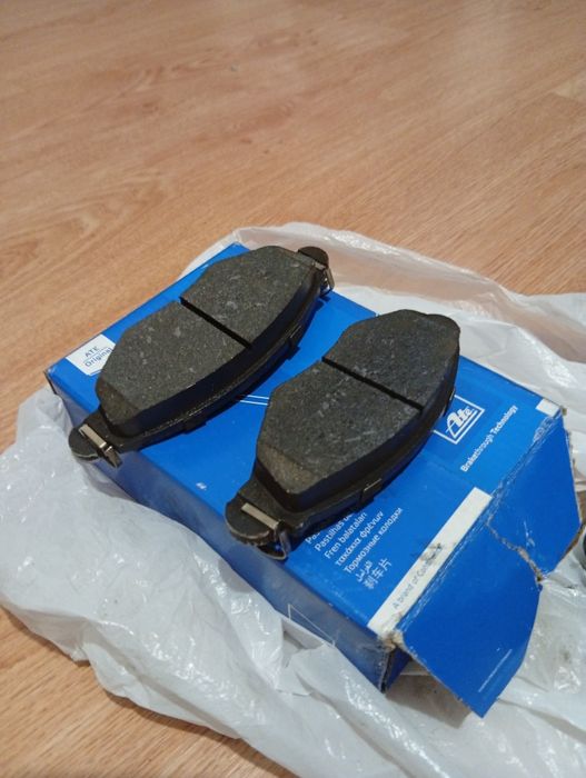 Накладки за предни спирачки пежо 206,4 броя общо 6 евро!