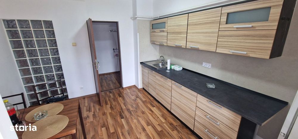 Doua camere comfort maxim, zona Trocadero.
