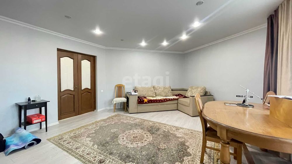 Продам 2 комнатную квартиру