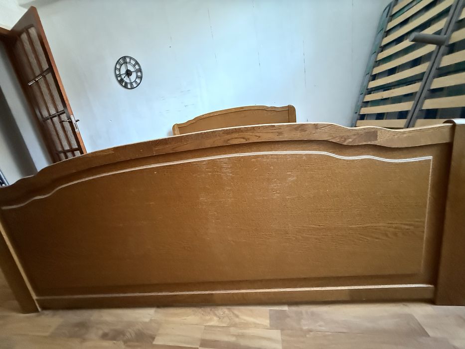 Продам дубовую кровать