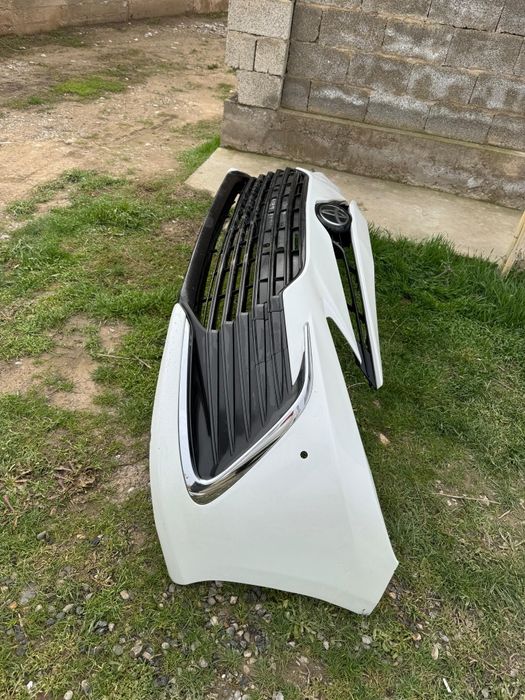 Бампер,тайота камри 75