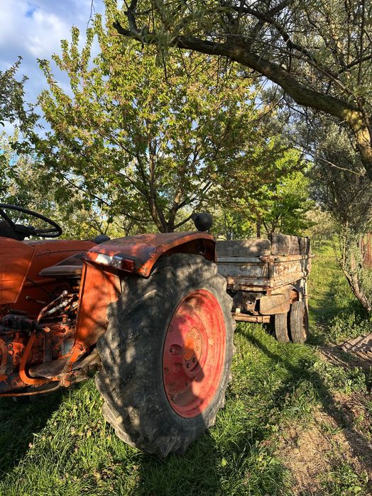 Vând Tractor UTB 445