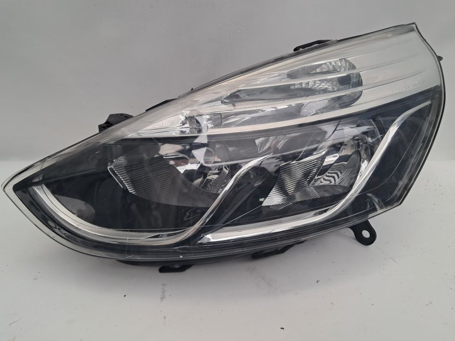 Фар Renault Clio 4 2014/2019г