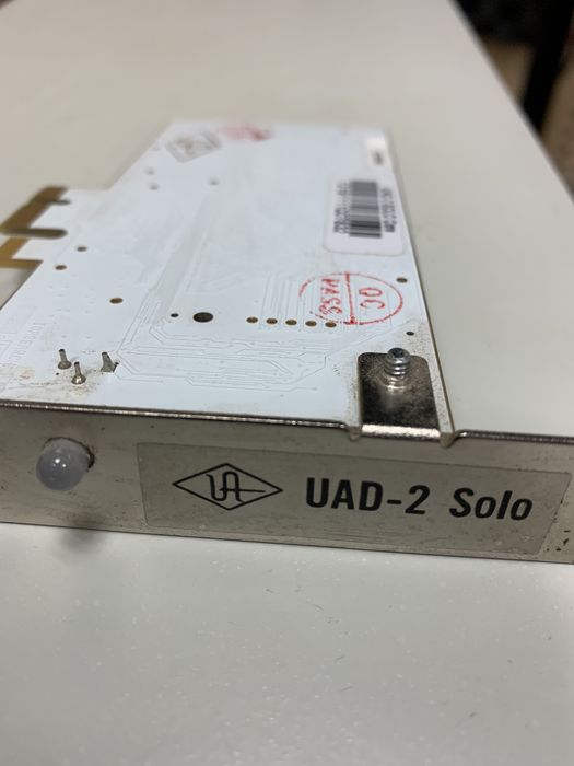 Продавам DSP карта на Universal Audio