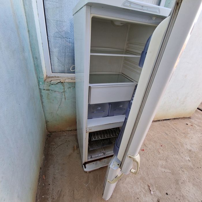 Холодильник сатылады