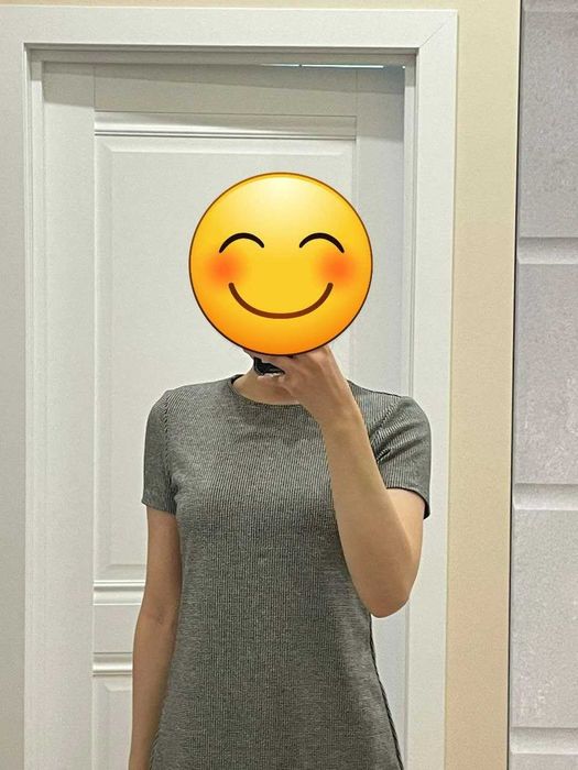 Продаётся платье в крапинку от Mango