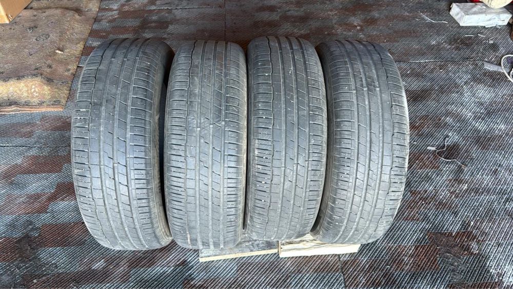Продам комплект летнию резину Hankook