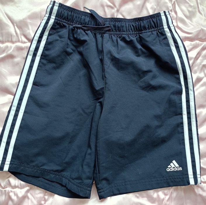 Къс панталон Adidas