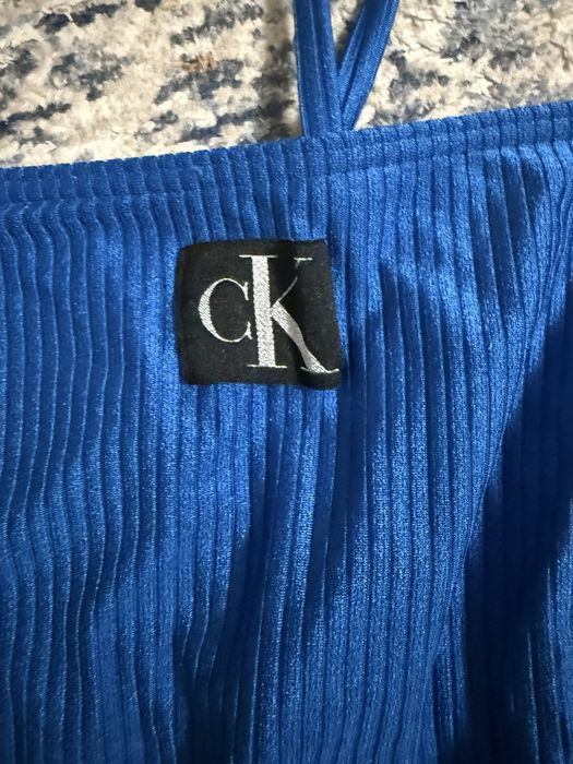 новый купальник calvin klein размер L