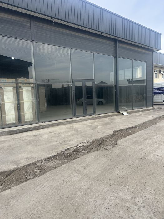 Под Автосалон первая линия