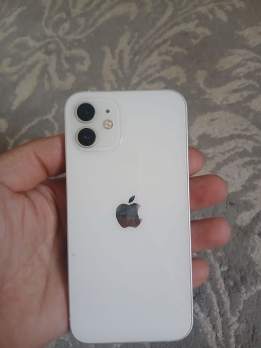 IPhone 12 с горантия