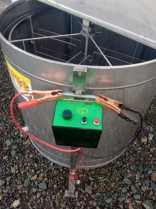 Vand centrifuga electrica