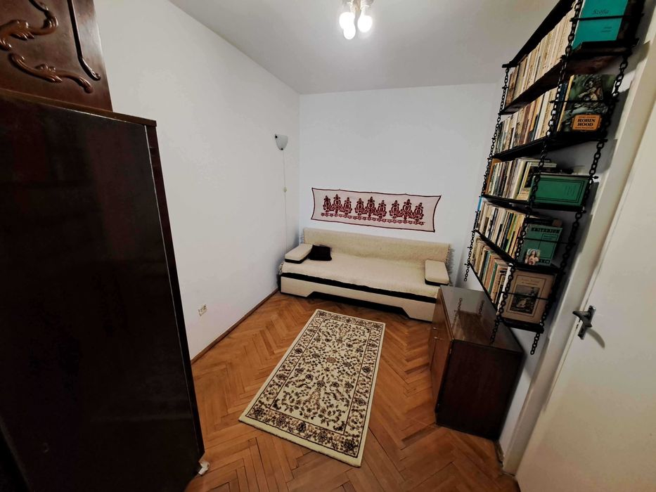 Vand apartament 2 camere si garaj, Tg. Mures, Aleea Savinesti