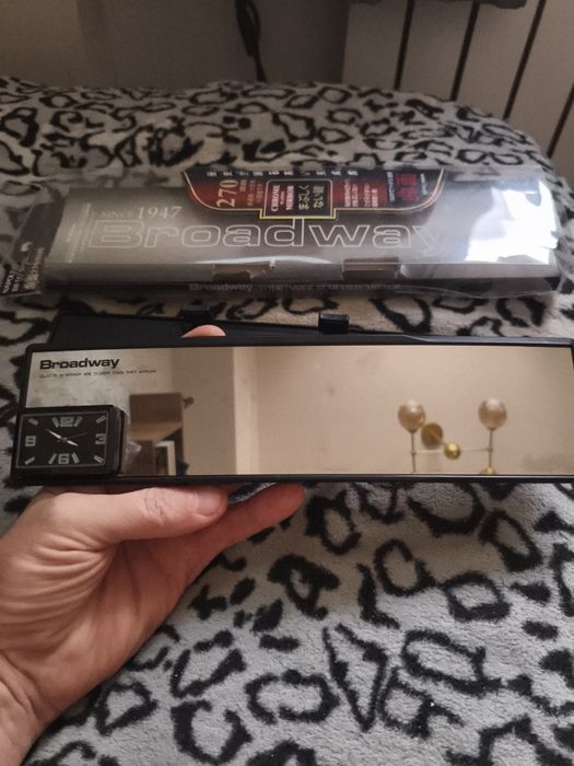 Зеркало заднего вида