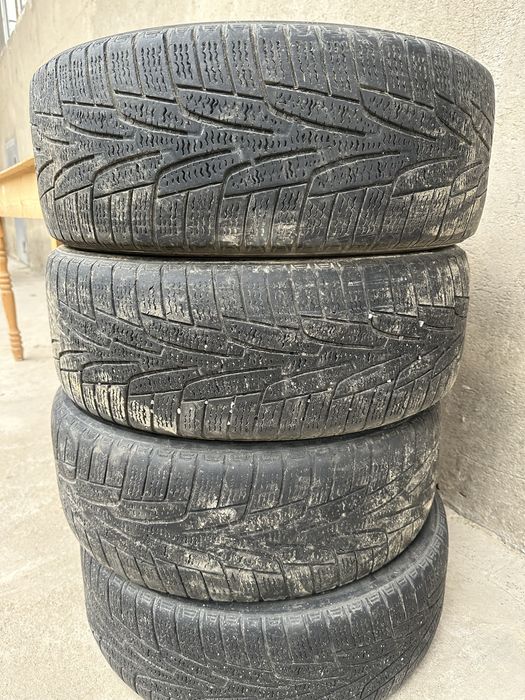 Зимние шины r17 215/55