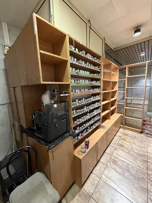 Стелажи и рафтове