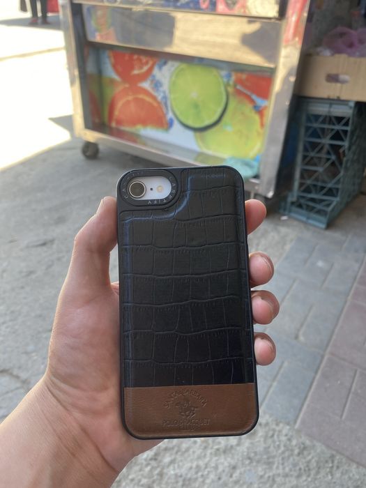 Iphone se 2020 в хорошым состояние