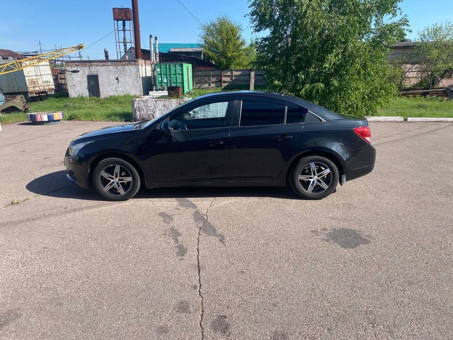 Продам Шевроле Круз