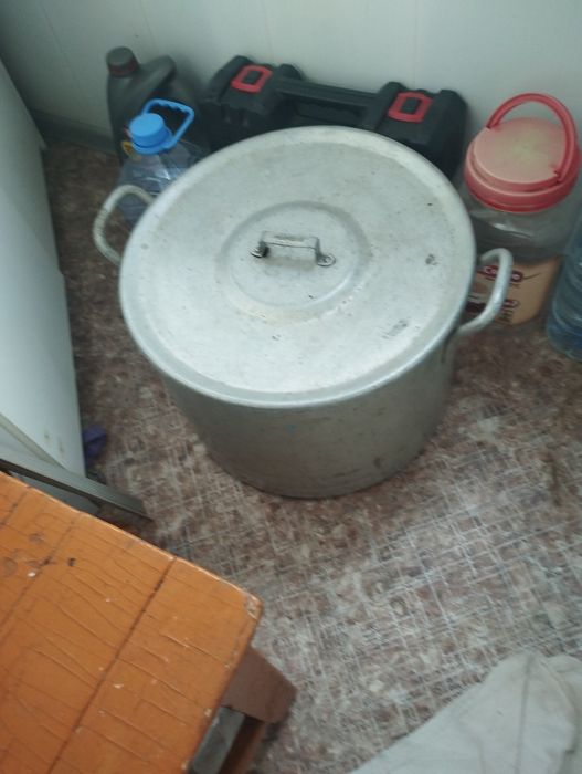 Продам кастрюлю алюминий