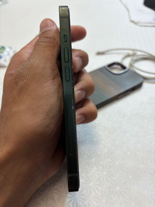 Продам iphone 13 128gb