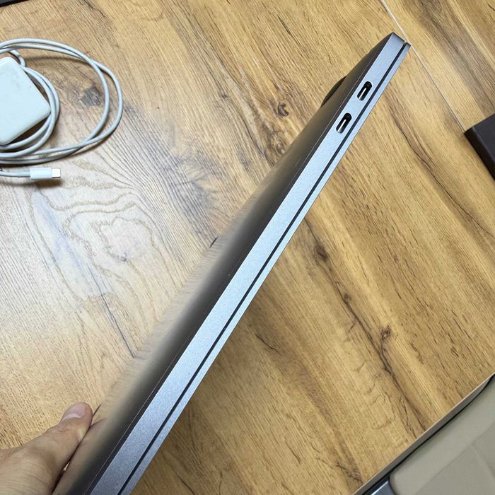 MacBook Pro 13″ (2020) - отличное состояние