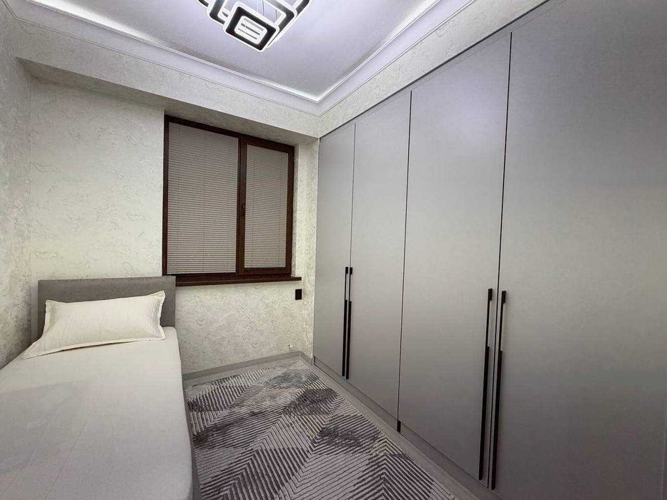 3х комнатная квартира 81кв/м с большим холлом, Травматология