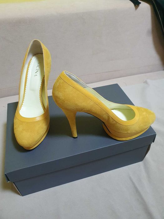 pantofi de dama din piele intoarsa