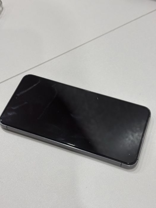 Продаю самсунг с23