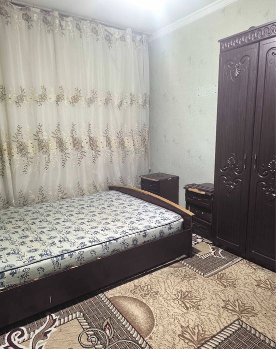 Сотилади 2/2/4 Коракамиш 2/4
