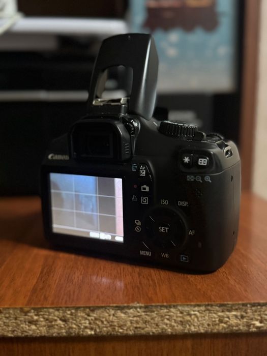 canon фотокамера EOS 1100D