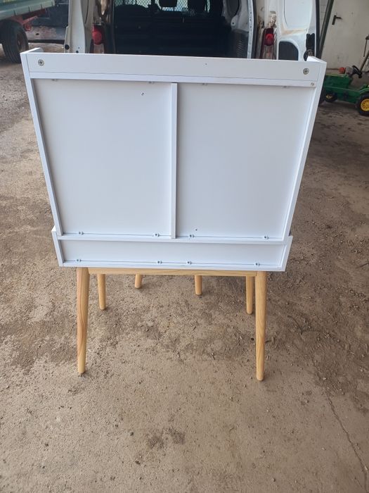 Măsuță toaletă machiaj