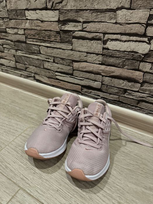 Дамски маратонки Nike