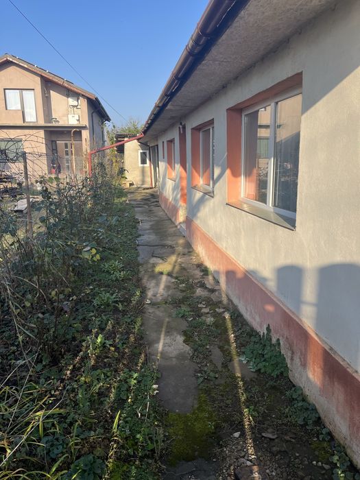 Casa curte 439 mp