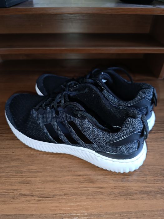 Adidas кроссовки