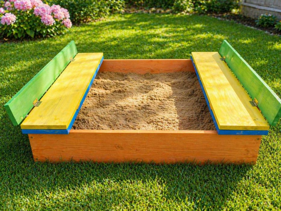 Детски пясъчник с пейки и капак; Дървен пясъчник; Цветни пясъчници