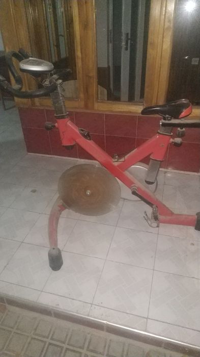 Велотренажёр продается состояние отличное велотренажёр сотилади